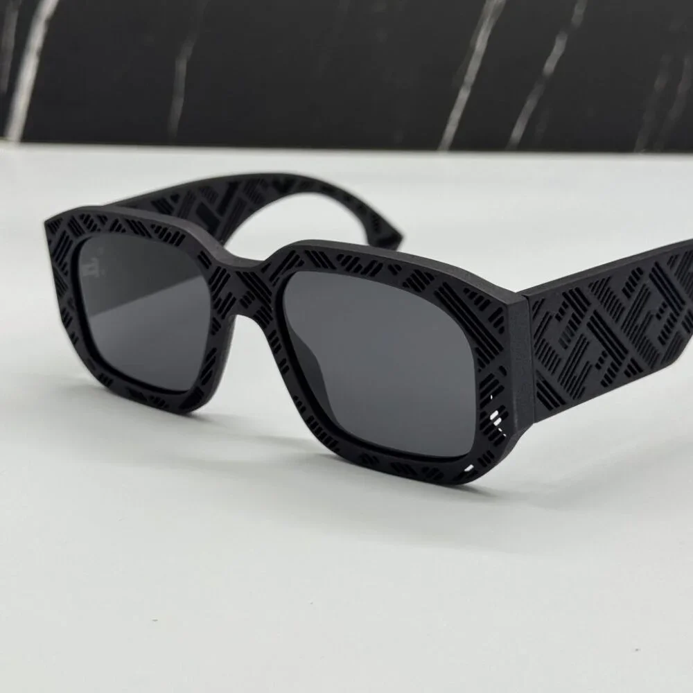 NEW FE40113I 02A FENDI SUNGLASSES MATTE BLACK UNISEX EYEWEAR FENDI